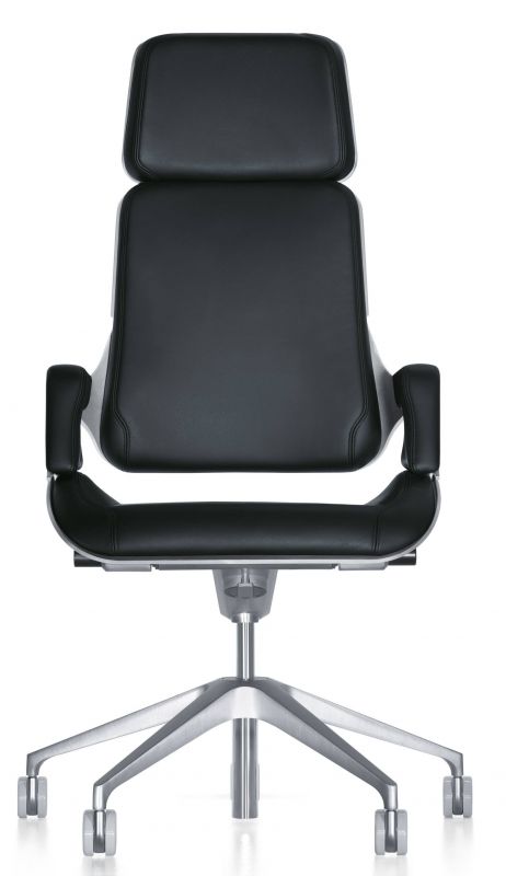 Schwarzer Interstuhl Bürodrehstuhl Silver SV11P mit hoher Rückenlehne und silberfarbenem Fußkreuz. Ergonomischer Chefsessel für das Büro.